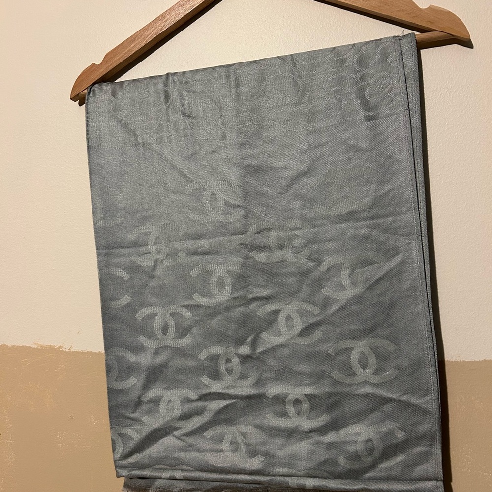 Chic Gray Designer Scarf